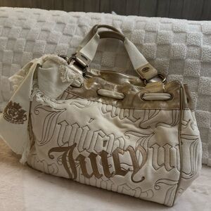 Juicy Couture White and Gold Shoulder Bag